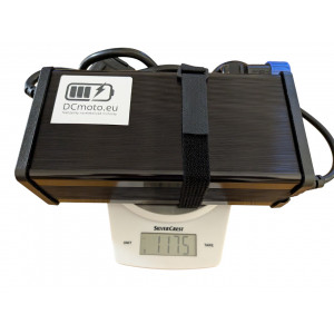 Rychlá cestovní nabíječka Talaria Sting Pro MX5 - 72V 15A Rychlá cestovní nabíječka Talaria Sting Pro MX5 - 72V 15A